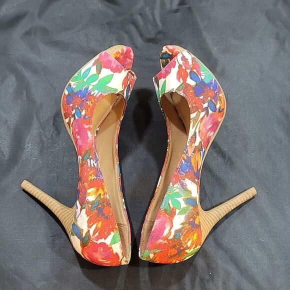 CHRISTIAN SIRIANO PEEP TOE HIGH HEEL STILETTO MULTI-COLOR FLORAL DETAILS PUMP - Picture 13 of 14